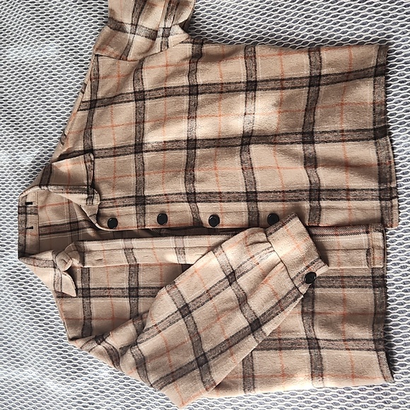 Shacket - Picture 1 of 1